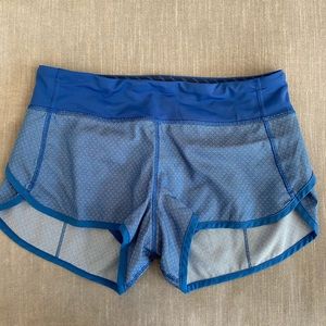 LULULEMON SPEED SHORTS. SIZE 4.